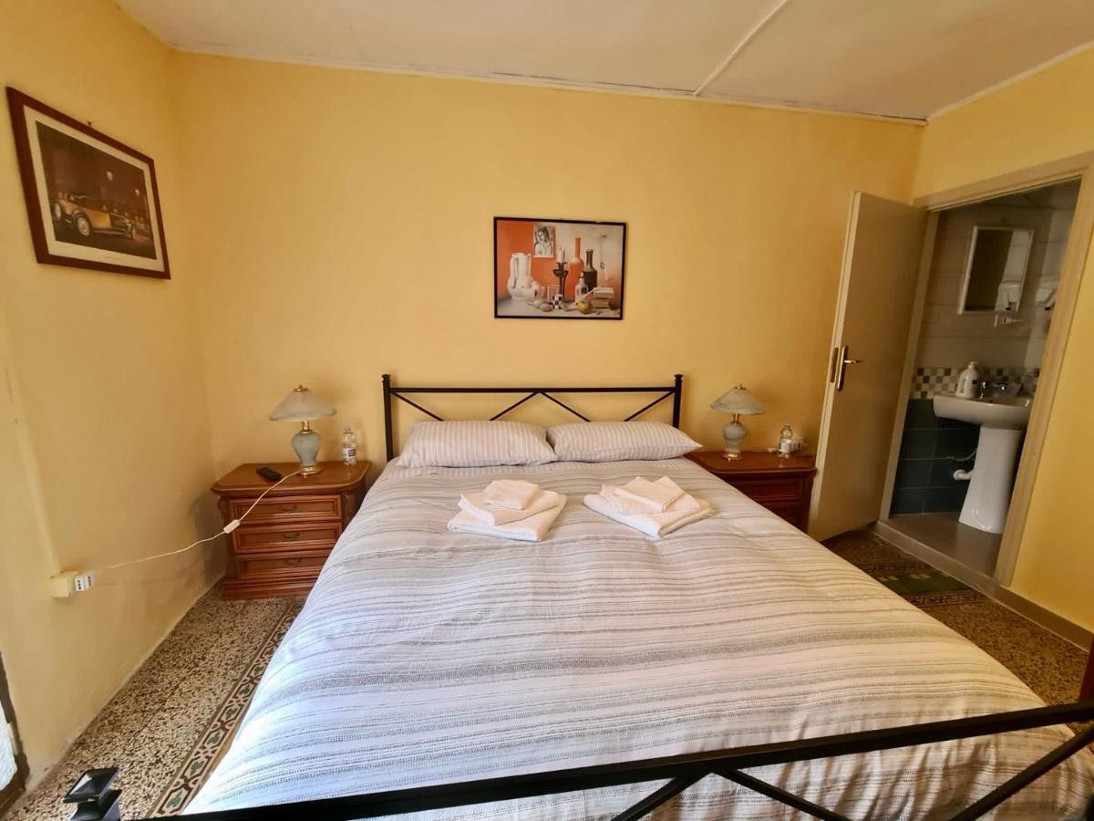 La Casa Di Emanuela Hotel Caltavuturo Buitenkant foto