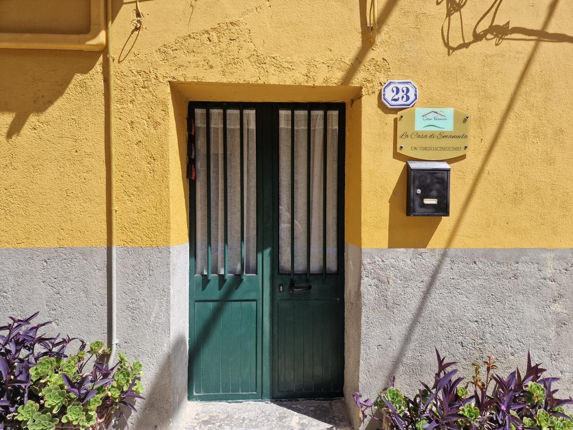 La Casa Di Emanuela Hotel Caltavuturo Buitenkant foto